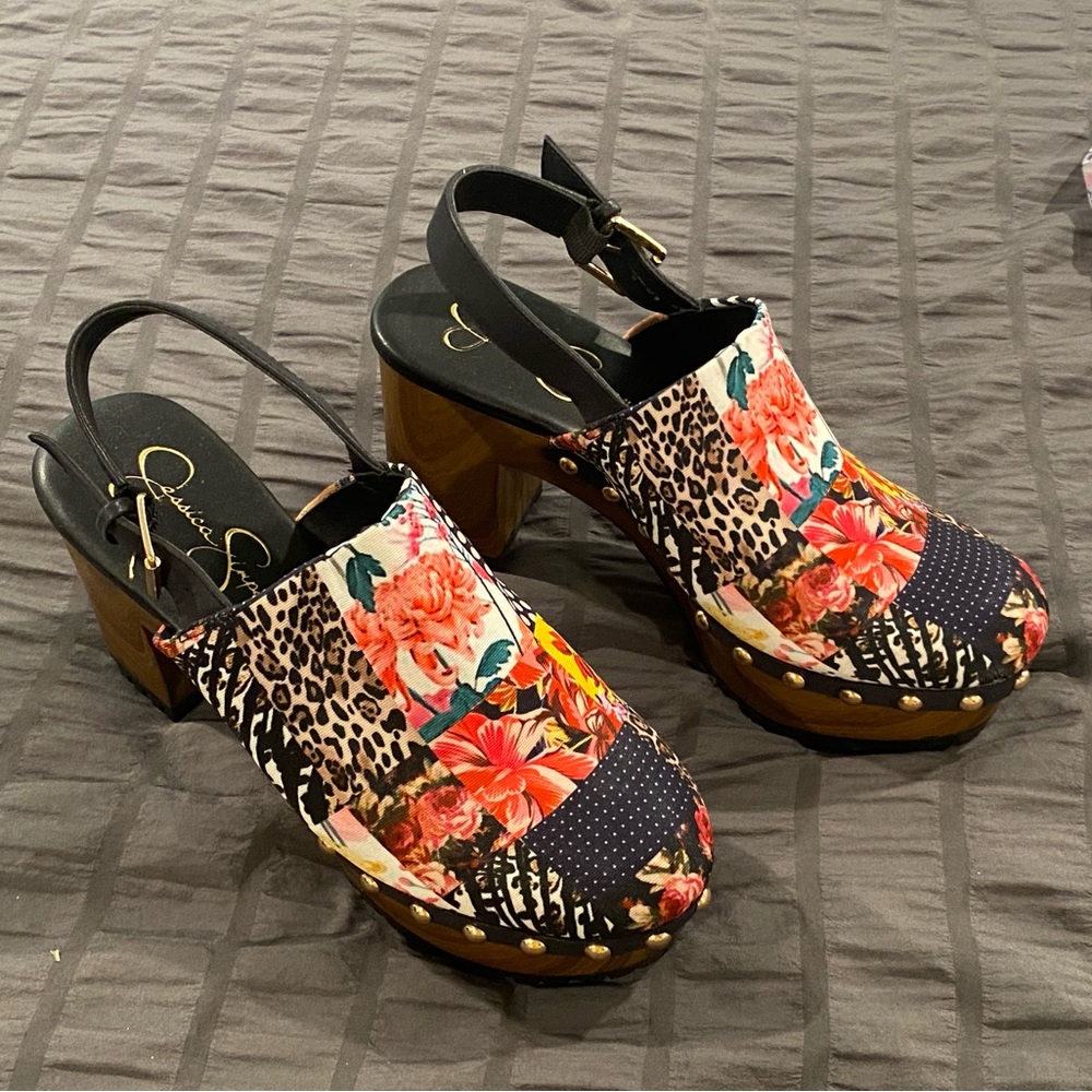 Jessica Simpson Clogs